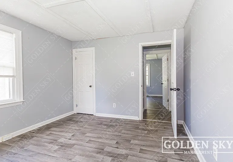 3120 S Monroe St — Photo 9