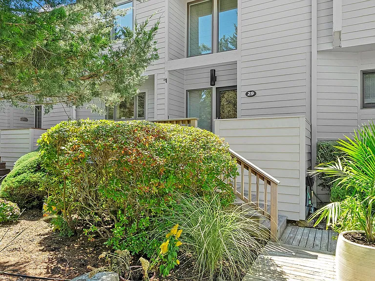 68 W Water St #29 — Photo 2