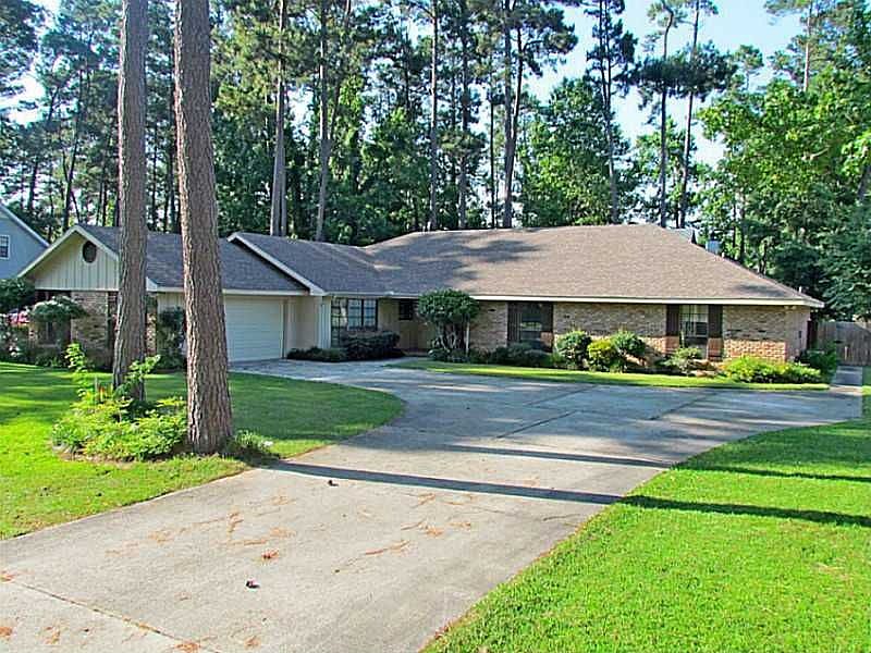 1st image of 295 Laura Dr S