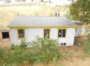 834 SE 3rd St, Pendleton, OR 97801