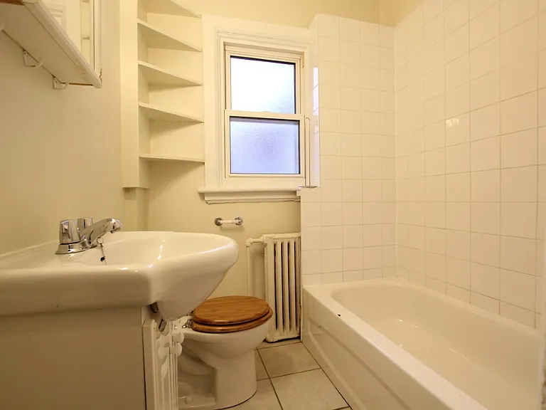 47 Heney St #5 — Photo 10