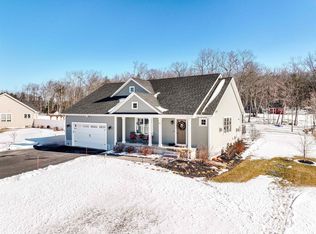18 Kendall Ln, Raymond, NH 03077