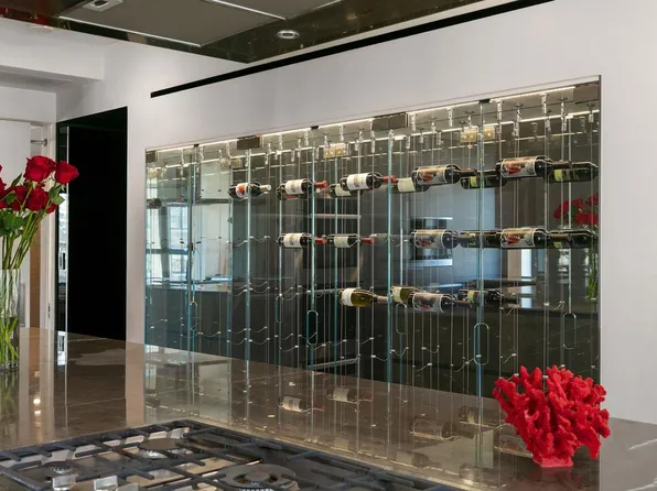 605 Park Avenue image 7 of 26