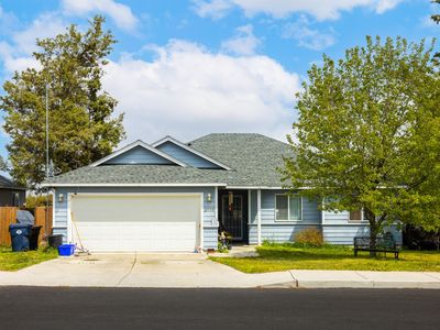 2520 NE 9th St, Redmond, OR, 97756
