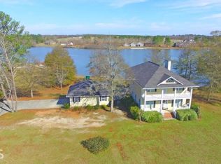 192 Elizabeth St, Cochran, GA 31014