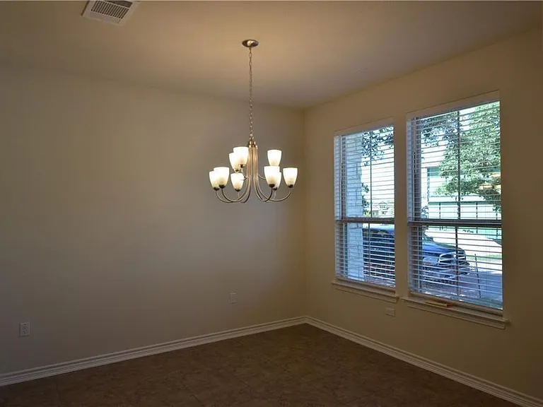 9000 Gage Dr — Photo 4