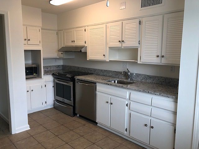 1st image of 4400 Poplar Ave APT 43