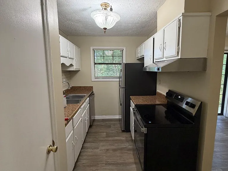 4682 Big Valley Ct — Photo 6