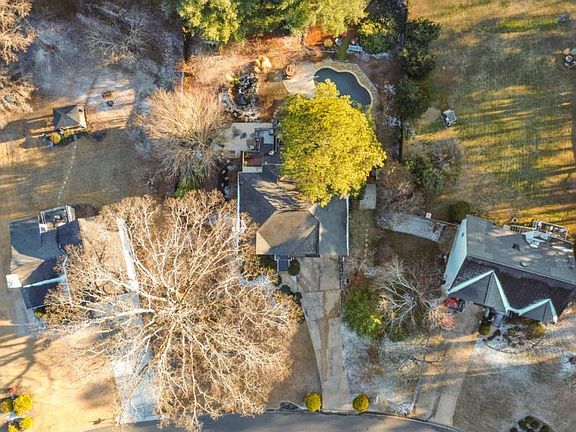 3rd image of 3980 Starr Creek Rd