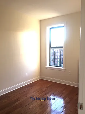 Rented by Lucrum Group | media 9