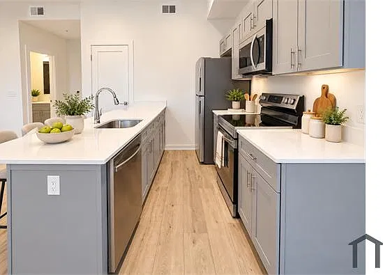 3 bed, $2,650 — Photo 2