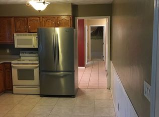 215 N Bridge Rd, Dekalb, IL 60115