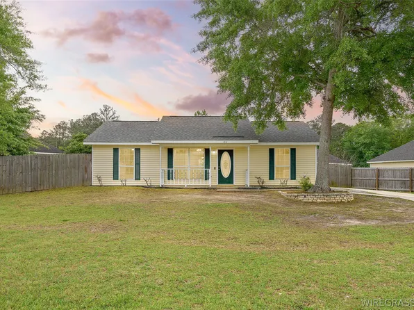 196 Beauville Dr, Dothan, AL 36303