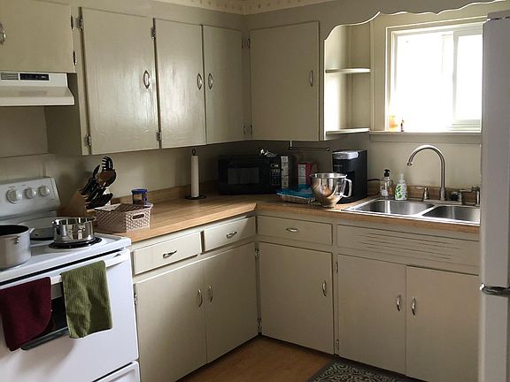 5th image of 117 Tyler St Floor 2