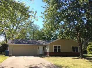 9020 Deer Run Dr, Indianapolis, IN
