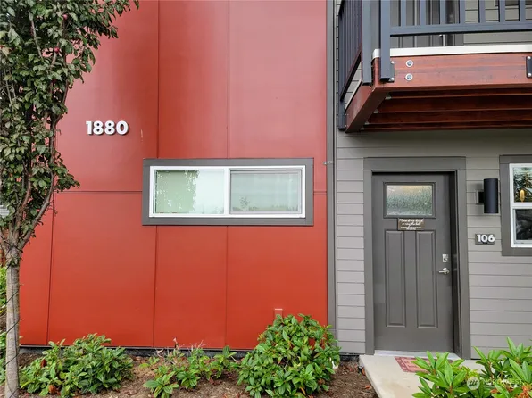 1880 Front Street #106, Lynden, WA 98264