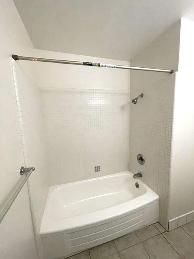 479 Buena Vista Ave E APT 104 - Image 5