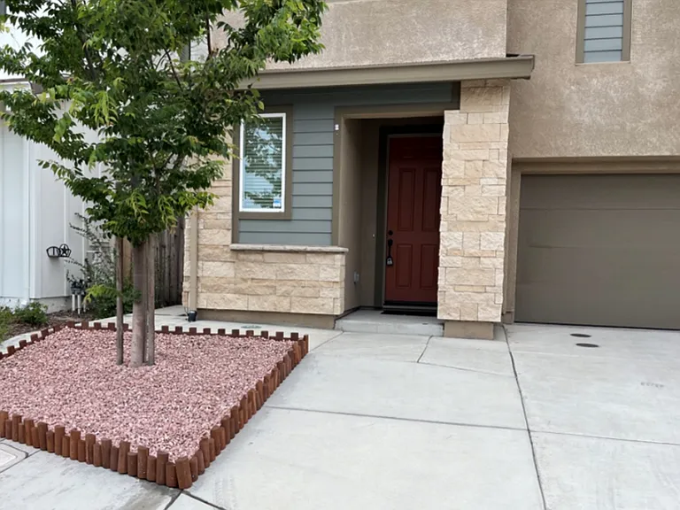 1655 Lion St — Photo 2