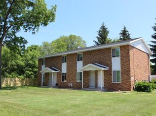 863 Lincoln Ave, Holland, MI 49423