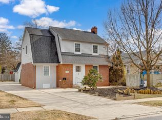 7705 Park Dr, Parkville, MD 21234