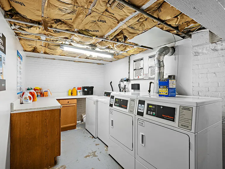 1206 Washington St #3 — Photo 16