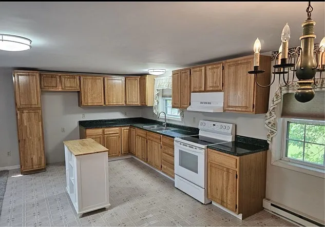 16 Brook Street - 1 — Photo 3