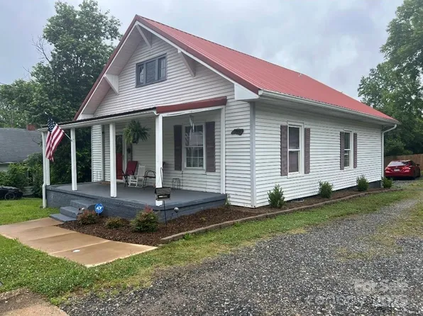 23 Pearl St, Granite Falls, NC 28630