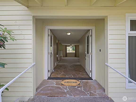 3rd image of 4032 Meridian Avenue N
