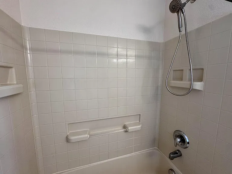 7031 S Oak Hill Cir — Photo 26