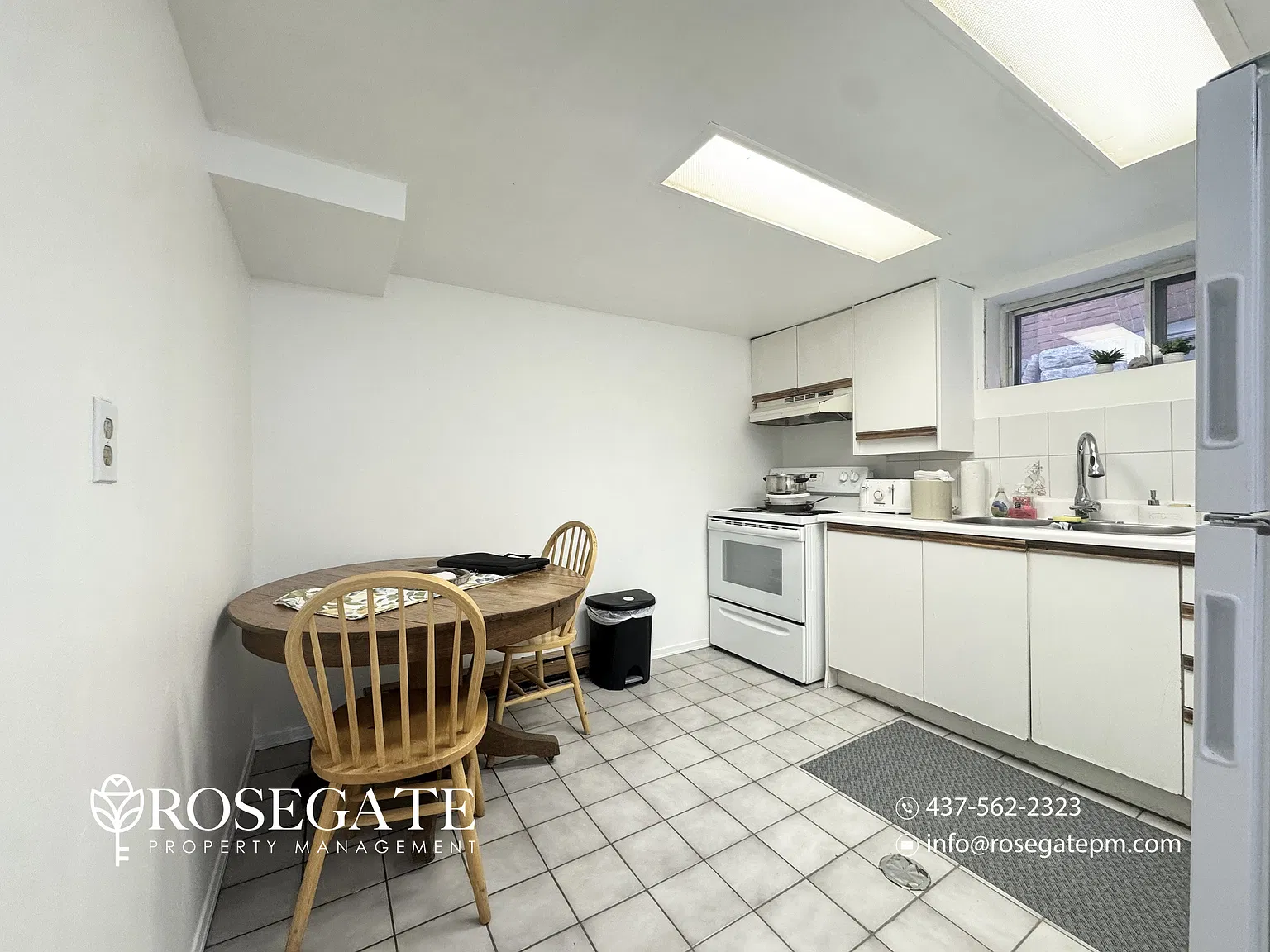 37 Northcliffe Boulevard Toronto — Photo 3