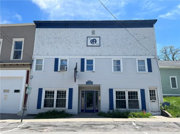 10 Ontario St, Honeoye Falls, NY 14472