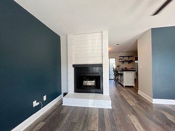 3rd image of 212 Bent Arrow Dr #1
