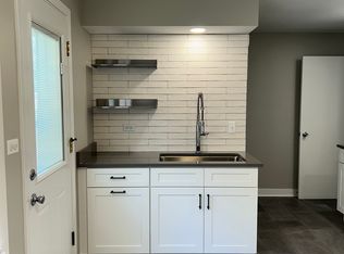 1007 S La Grange Rd APT 3, La Grange, IL 60525