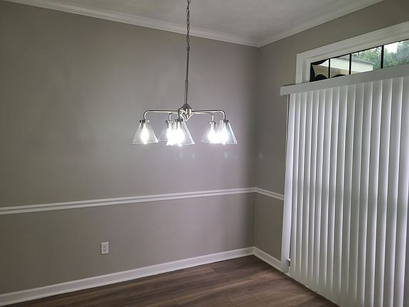 5th image of 8007 Creekland Dr
