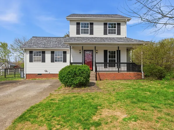 3005 West Dr, Greenbrier, TN 37073