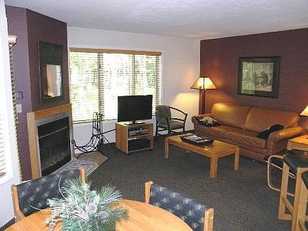 4th image of 12505 Wintergreen Dr