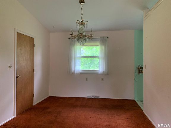 3rd image of 311 Hillcrest Dr