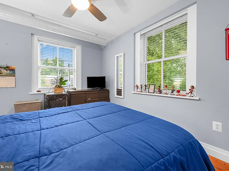 1210 Queen St #5 — Photo 28