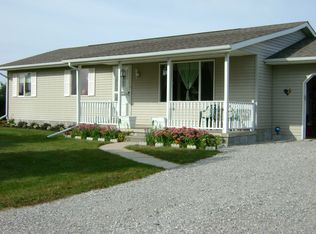 2285 N Fraser Rd, Pinconning, MI 48650