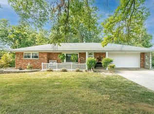 7567 Becker Rd, Saint Louis, MO 63129
