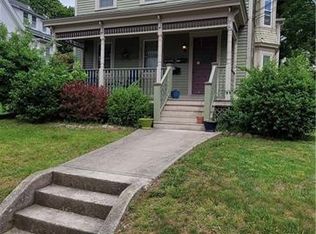 11 Spruce St FLOOR 3, Westerly, RI 02891