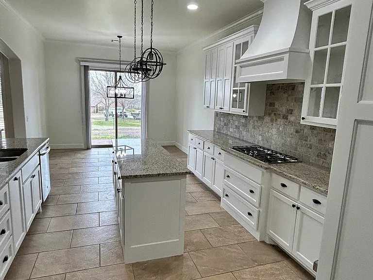 3573 Riverfront Dr — Photo 4