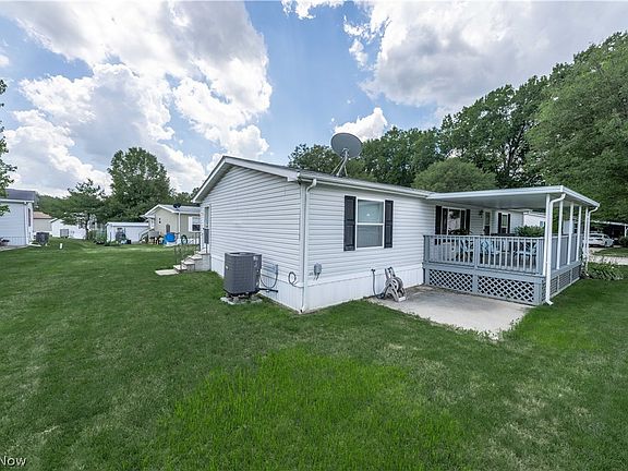 3rd image of 70 Periwinkle Dr