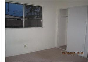 3rd image of 25041 Gentian Ave