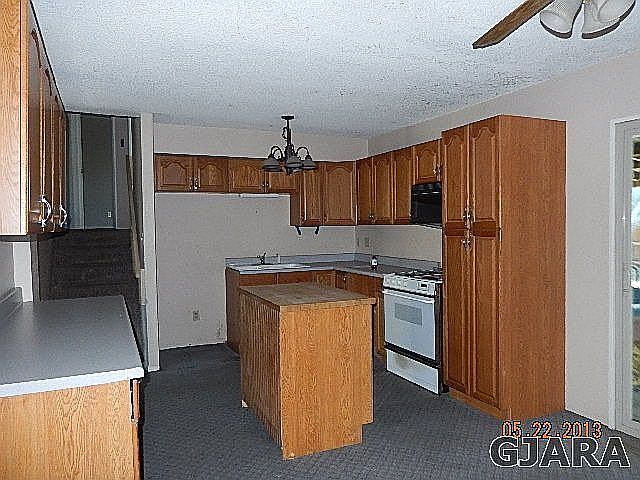 2nd image of 2944 Parkway Dr