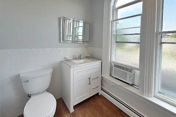 93 Elm St #5 — Photo 1