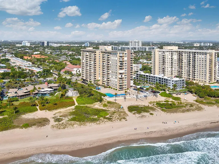 2000 S Ocean Blvd #2L — Photo 1