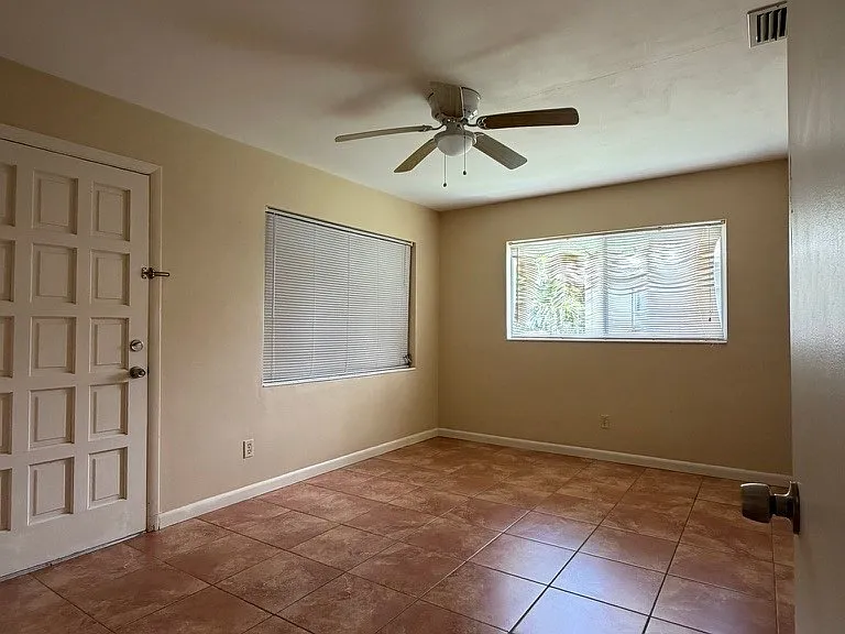 4924 Vincennes St #1 — Photo 7