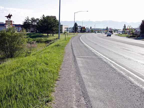 2nd image of 1305 Us Highway 2 E