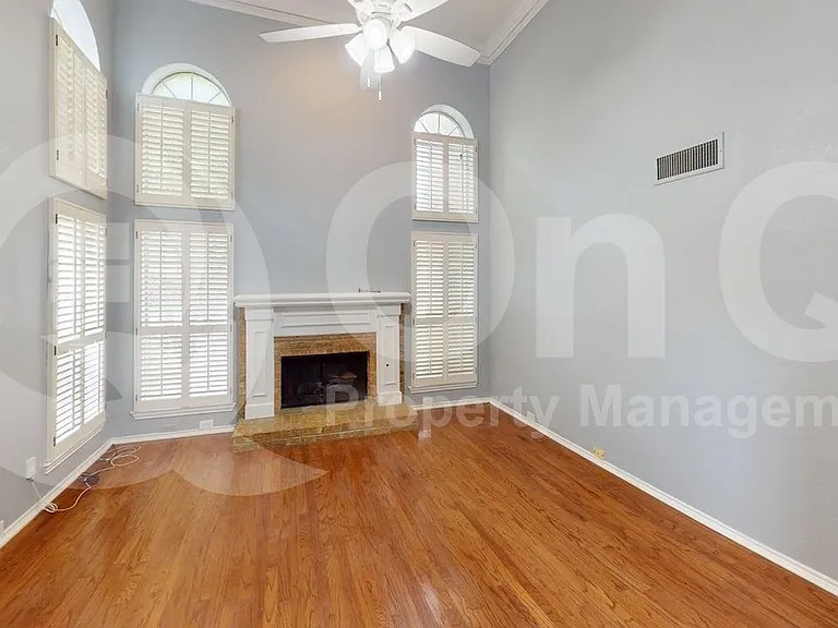 9010 Cumberland Dr — Photo 4